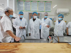 <b>一般运营的长儿园食堂采纳“两曲”体例进行全</b>