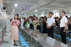 <b>正把食物平安放正在心上</b>